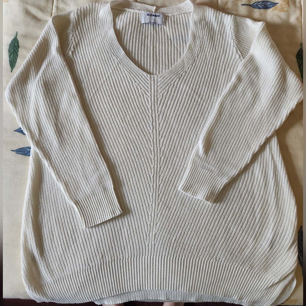 Old Navy Classic V-Neck Ribbed Sweater